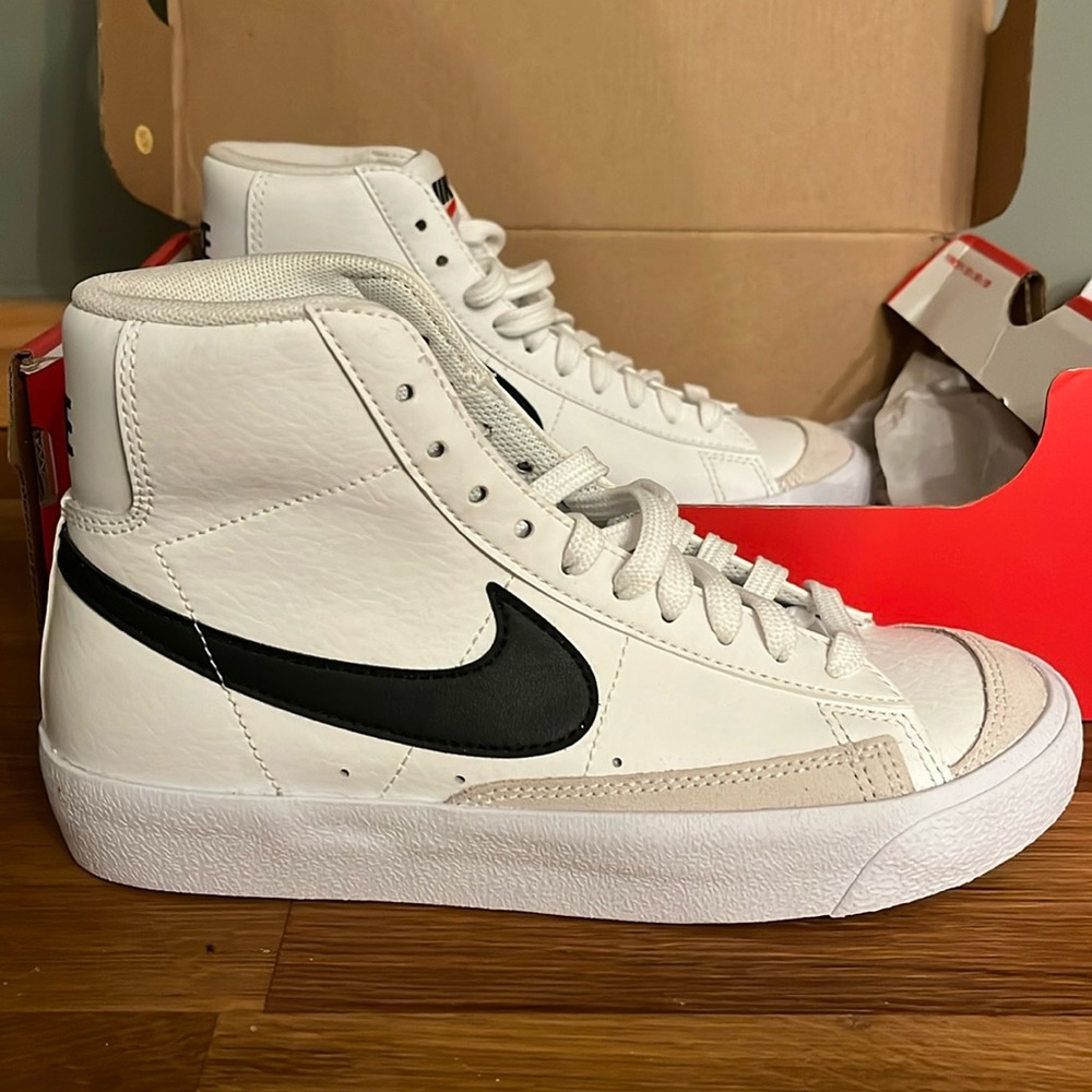 Nike kids blazer ‘77